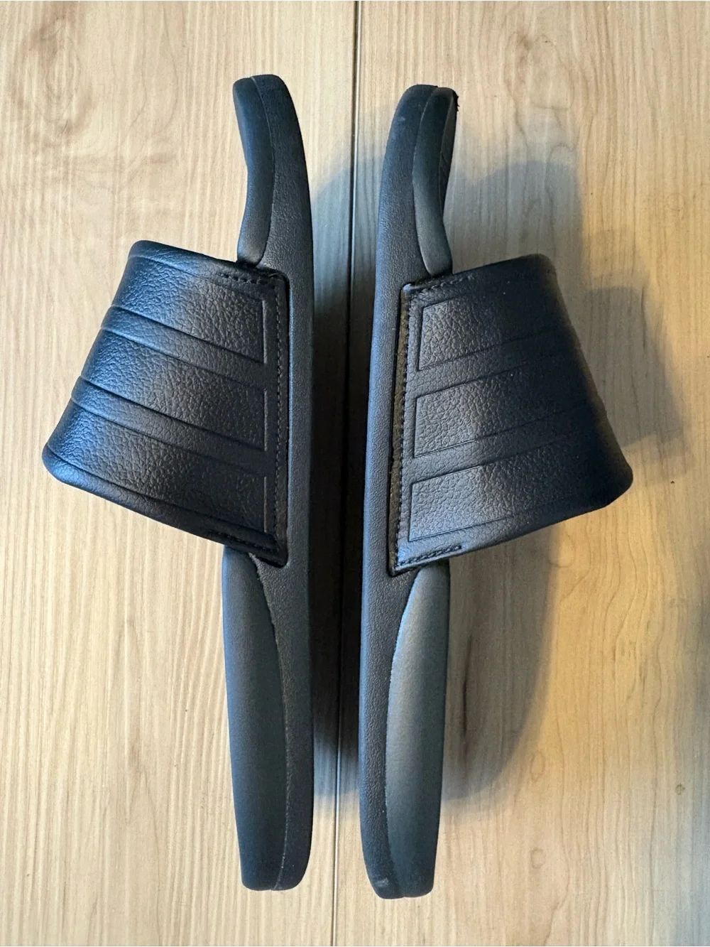 Adidas Adilette Comfort 2.0 Slides - Like New